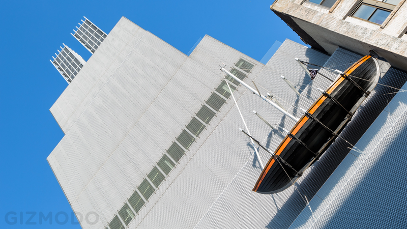 Illustration for article titled Every Museum Should Have a Flying RC Sailboat as a Sign